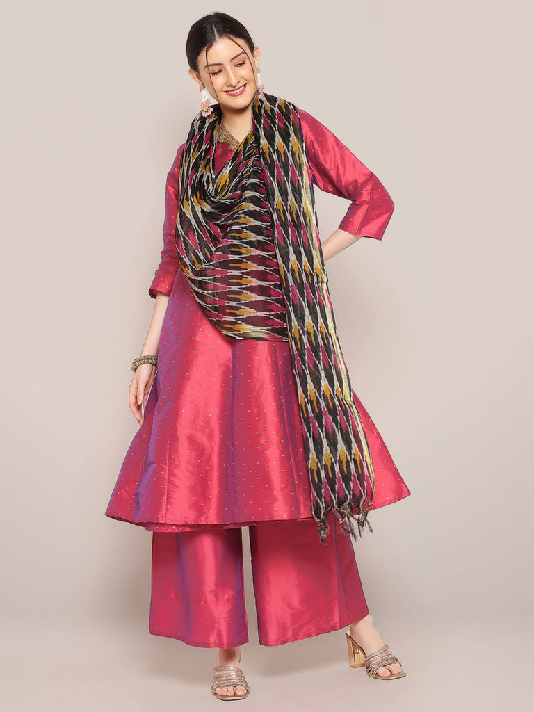 Patola Printed Black & Rani Pink Kota Doria Dupatta freeshipping - Dupatta Bazaar